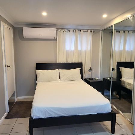 T&V Suites Γουίνσδορ Εξωτερικό φωτογραφία
