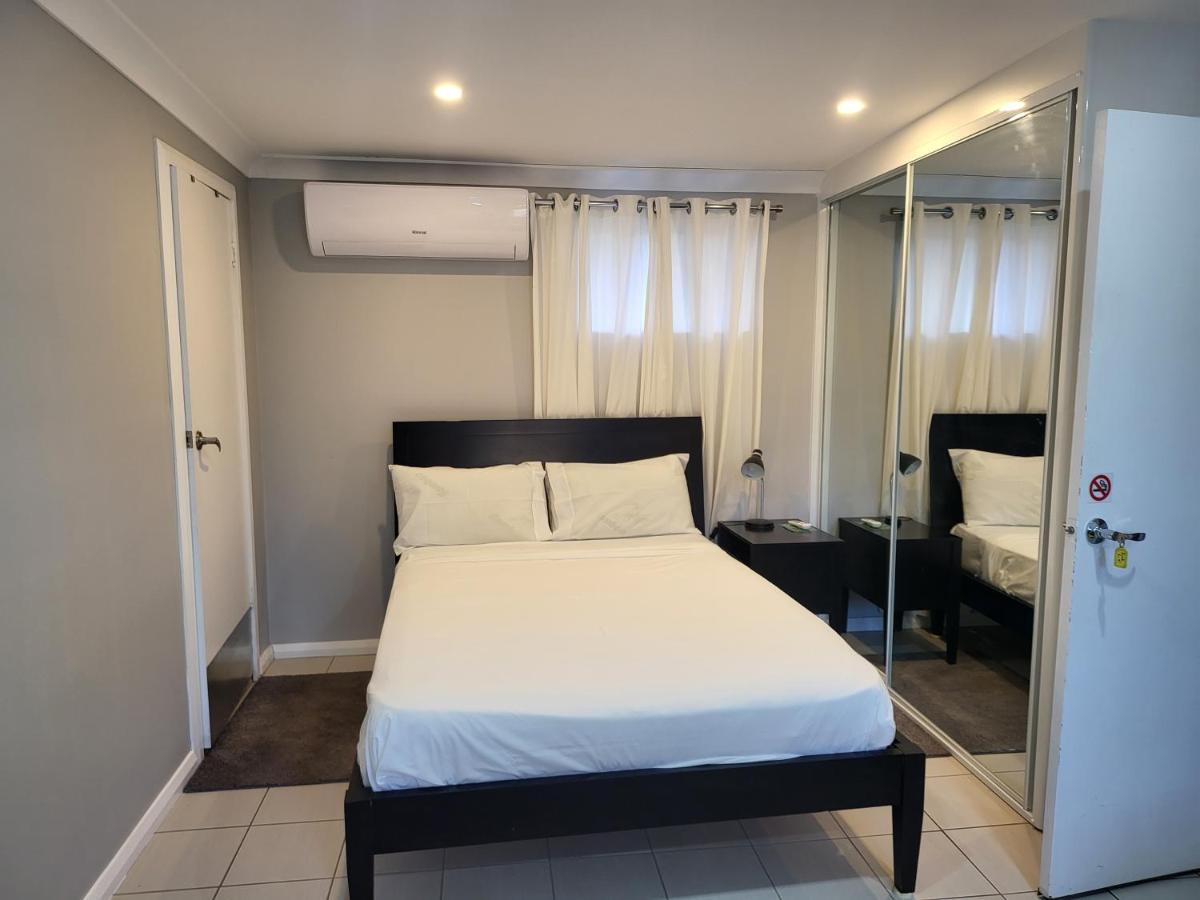 T&V Suites Γουίνσδορ Εξωτερικό φωτογραφία