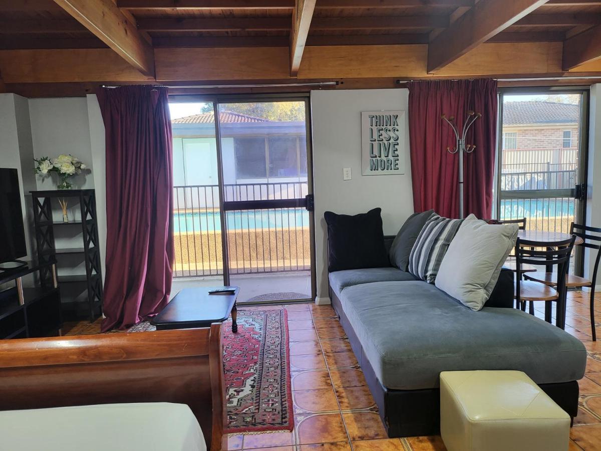 T&V Suites Γουίνσδορ Εξωτερικό φωτογραφία