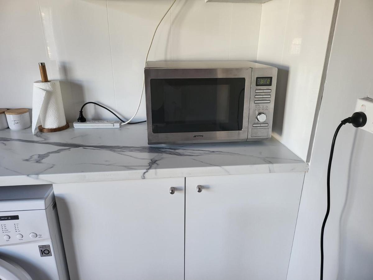 T&V Suites Γουίνσδορ Εξωτερικό φωτογραφία