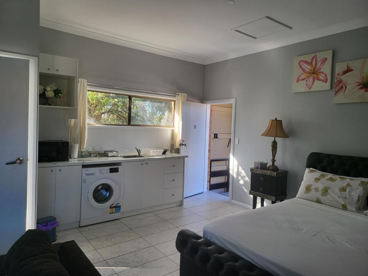T&V Suites Γουίνσδορ Εξωτερικό φωτογραφία
