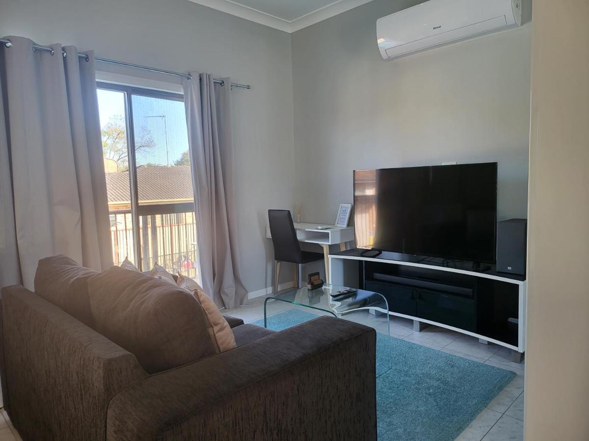 T&V Suites Γουίνσδορ Εξωτερικό φωτογραφία