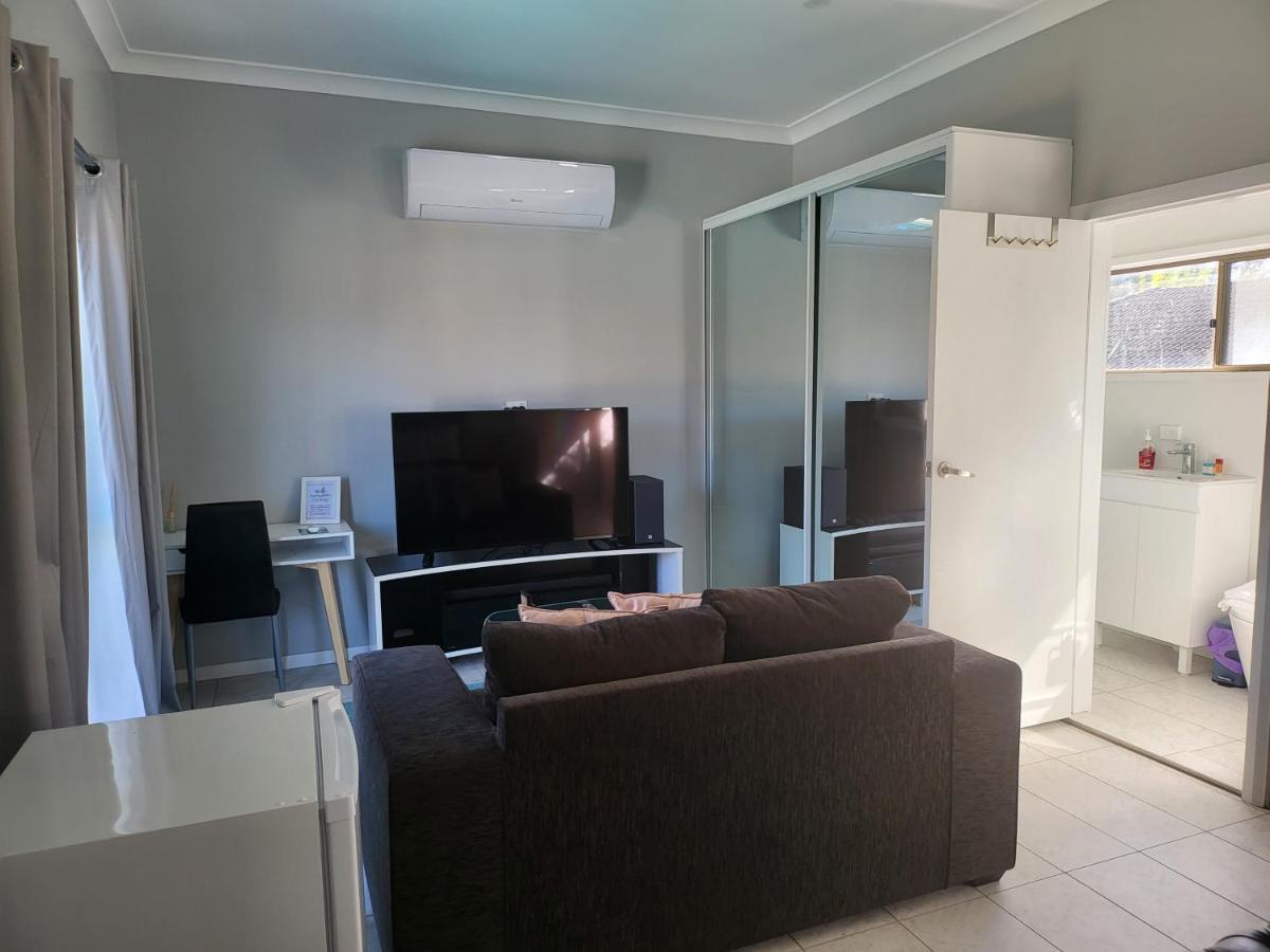 T&V Suites Γουίνσδορ Εξωτερικό φωτογραφία