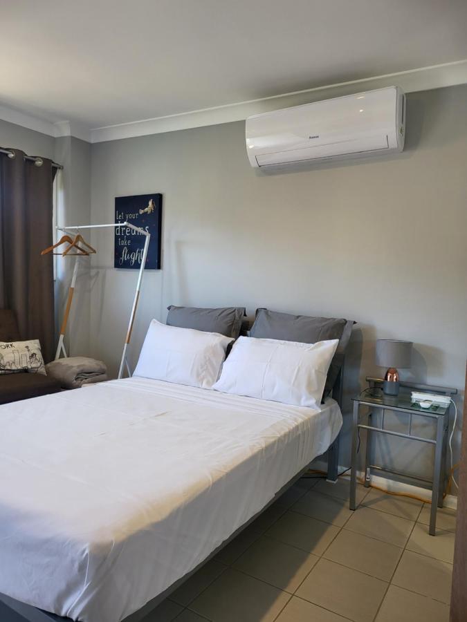 T&V Suites Γουίνσδορ Εξωτερικό φωτογραφία