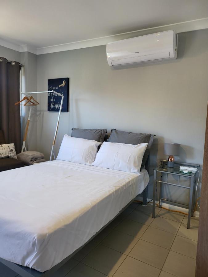 T&V Suites Γουίνσδορ Εξωτερικό φωτογραφία