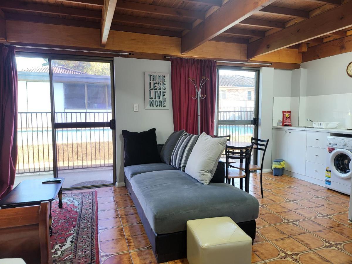 T&V Suites Γουίνσδορ Εξωτερικό φωτογραφία